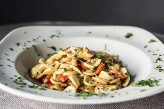 Orecchiette c on Spigola e Gamberetti