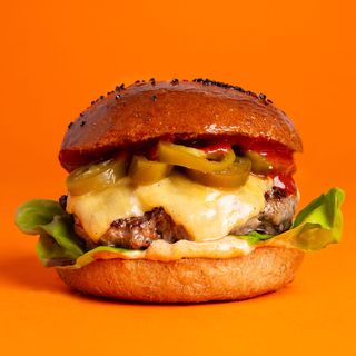 Burger napalona krowa