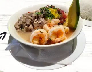 Ceviche De Camarón Y Pescado