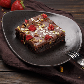 Brownie cu capsuni si fistic