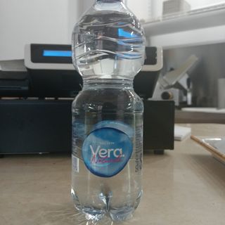 Acqua piccola naturale