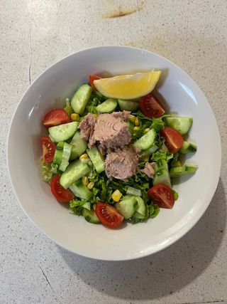 Зелена салата с риба тон (280г)