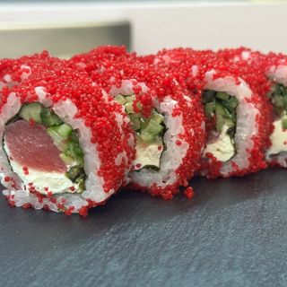 Каліфорнія з тунцем (310г)