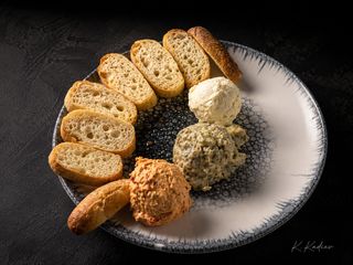 Трио разядки с прясно изпечен хляб 300г