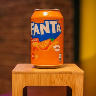 Fanta Naranja lata 330ml.