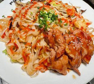 Chicken Yaki Udon  (fried Udon noodles)