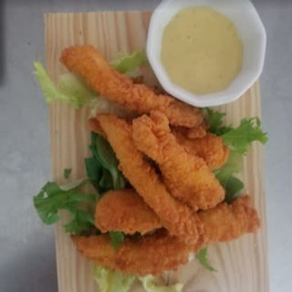 Tapa Bandidos De Pollo Con Salsa De Miel Y Mostaza