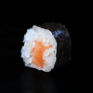 Хосомаки със сьомга