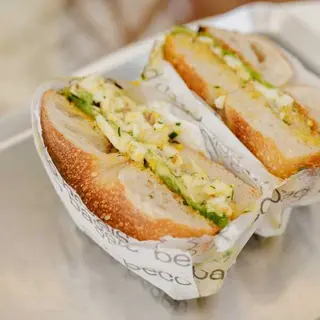 Bagel de Salada de Ovo