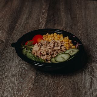 Salata Tono