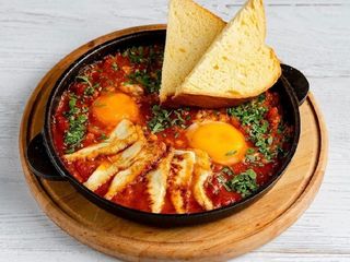 Шакшука з халумі (300g)