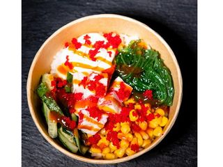 Боул з крабовими паличками (300g)