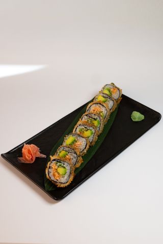 Futomaki  Crispy losos  8 komada
