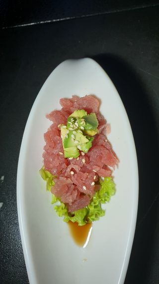 09.  Maguro tartar