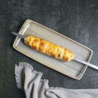 ხაჭაპური შაფურზე სულგუნით და ლორით