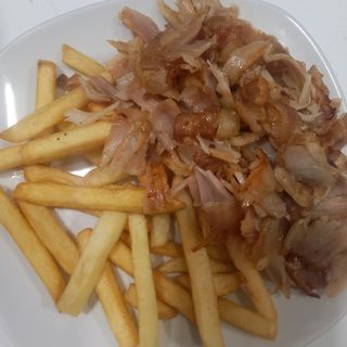 Patatas Con Mixto (T)