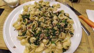 ORECCHIETTE CIME DI RAPA E SALSICCIA