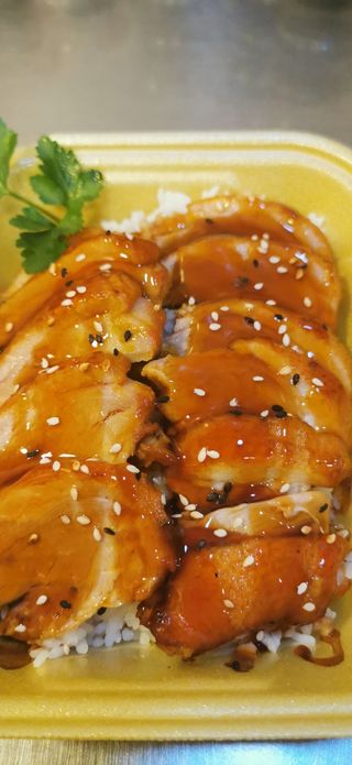 Pato con salsa teriyaki