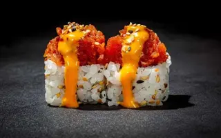271. Spicy tuna roll