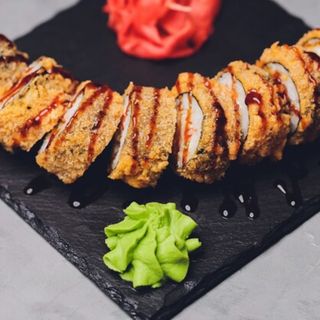 Tuna Crunchy Hot Roll 4p