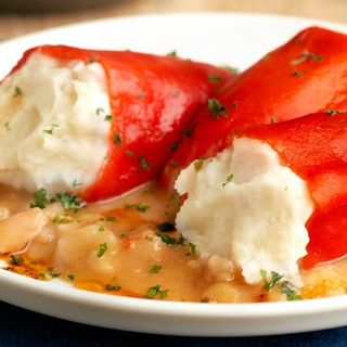 PIMIENTOS DEL PIQUILLO CON SALSA DE GAMBAS