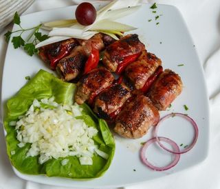 Carski raznjic sa povrcem 250g