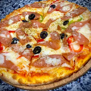 Pizza regina