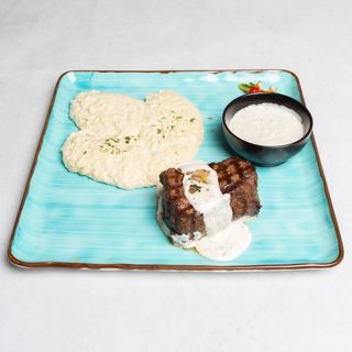 Biftek u umaku od gljiva