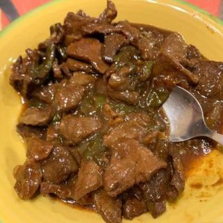 60. Ternera Con Salsa Picante