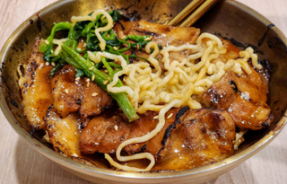 06. Ramen Teriyaki Pollo Shoyu