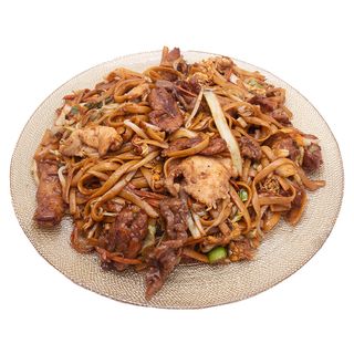 28A. Пържени спагети с три вида месо (700гр)