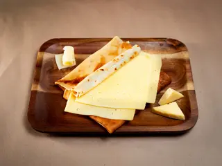 ბლინი ყველით (Cheese)
