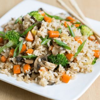 Arroz Vegetal Con Un Toque De Salsa De Soja