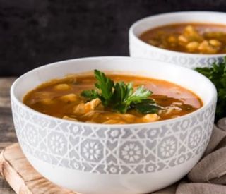 Harrira + (Dattes+ Œuf Dur+chabakia)