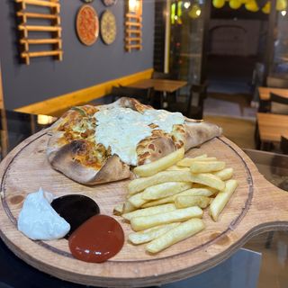 Cornet à la crème gruyère 