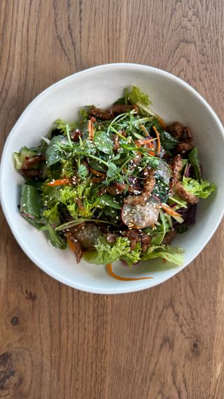 Салат з телятиною (300г)