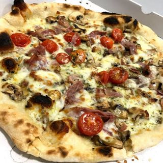 Pizza Prosciutto mas funghi (28 cm.)