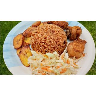 Jollof, chicken & coleslaw or plantain