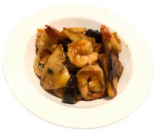 Chipirones con bambú y setas chinas