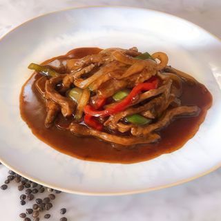 84. Ternera Con almendras