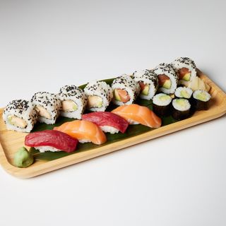 03.Tabla De Sushi (16 Pzs.)