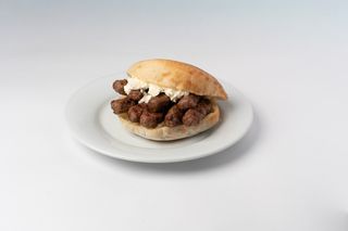 Pazarski ćevap na kajmaku 10 komada