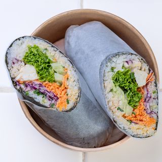 ტაფამწვარი ტოფუ სუში ბურიტო