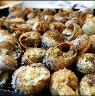 Caracoles A La Brasa 