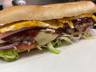 Win Bocata Con Patatas Y Bebida