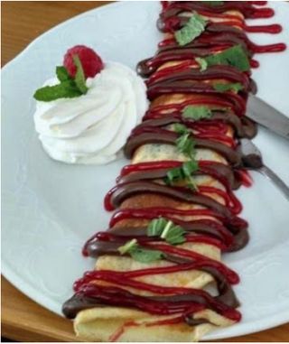 Crepe De Nutella Con Frambuesas Y Menta (1 Ud.)