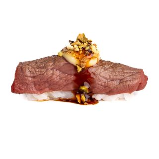 DY287. Nigiri manzo 2 pezzi