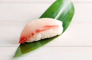 Суші з окунем (40грам/1шт)