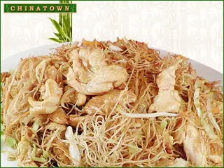 Ми-фен с пилешко месо