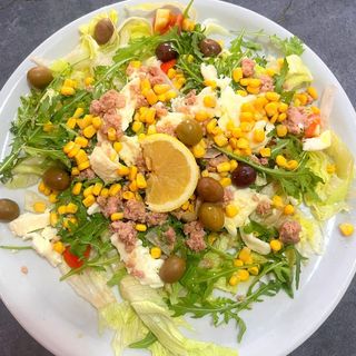 Insalata tonnata con acciughe